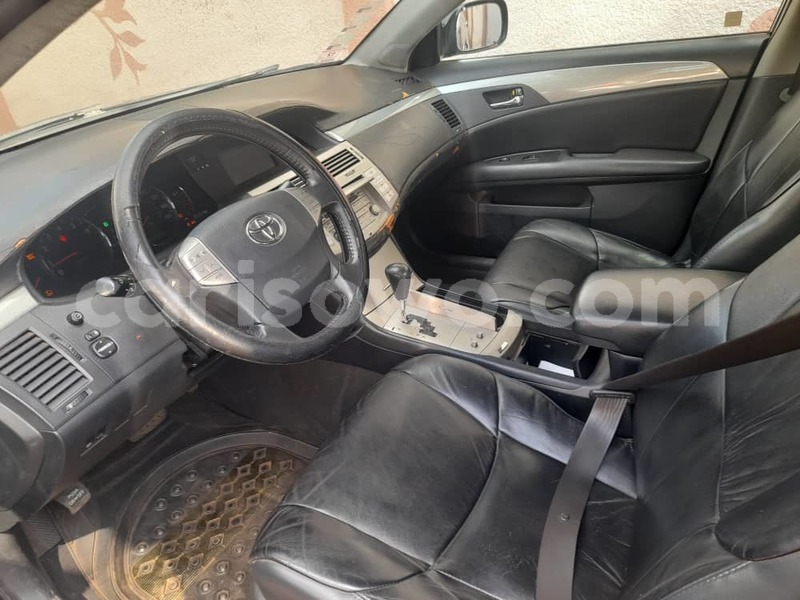 Big with watermark toyota avalon benin cotonou 18211