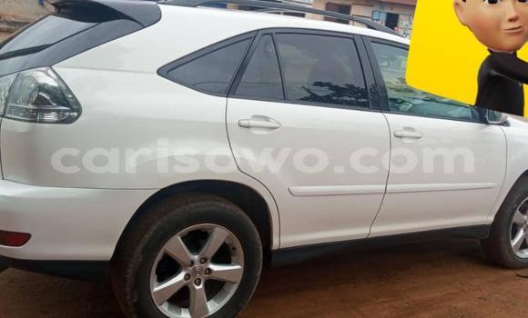 Ra Àlòkù Lexus RX 330 funfun Ọkọ̀ in Cotonou ni Benin Ra Àlòkù Lexus RX 330 funfun Ọkọ̀ in Cotonou ni Benin