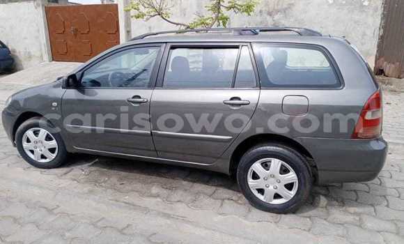 Sayi Na hannu Toyota Corolla Brown Mota in Cotonou a Benin Sayi Na hannu Toyota Corolla Brown Mota in Cotonou a Benin