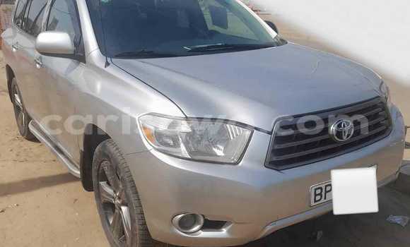 Buy Used Toyota Highlander Silver Car in Cotonou in Benign Buy Used Toyota Highlander Silver Car in Cotonou in Benign