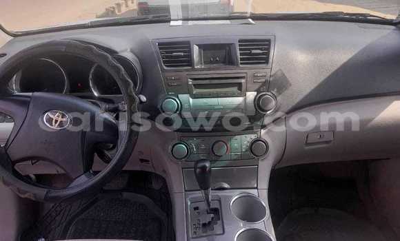 Buy Used Toyota Highlander Silver Car in Cotonou in Benign Buy Used Toyota Highlander Silver Car in Cotonou in Benign