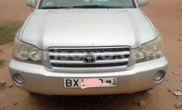 Sayi Na hannu Toyota Highlander Azurfa Mota in Cotonou a Benin