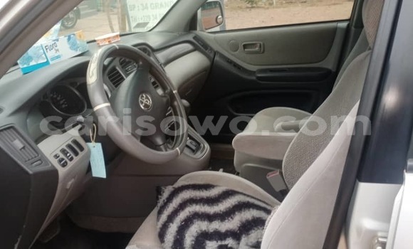 Ra Àlòkù Toyota Highlander Silver Ọkọ̀ in Cotonou ni Benin Ra Àlòkù Toyota Highlander Silver Ọkọ̀ in Cotonou ni Benin