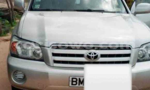 Ra Àlòkù Toyota Highlander Silver Ọkọ̀ in Cotonou ni Benin