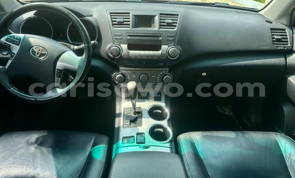 Sayi Na hannu Toyota Highlander Sauran Mota in Cotonou a Benin Sayi Na hannu Toyota Highlander Sauran Mota in Cotonou a Benin