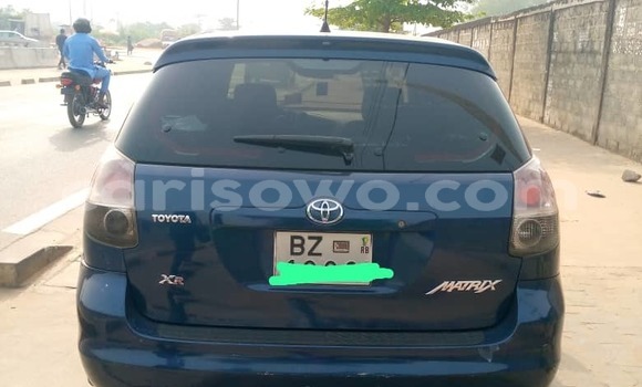 Acheter Occasion Voiture Toyota Matrix Bleu à Cotonou, Benin Acheter Occasion Voiture Toyota Matrix Bleu à Cotonou, Benin