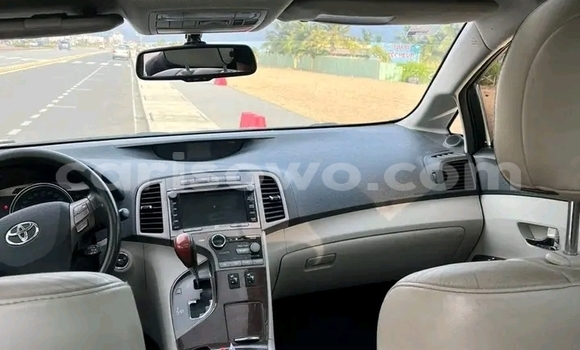 Ra Àlòkù Toyota Venza Silver Ọkọ̀ in Cotonou ni Benin Ra Àlòkù Toyota Venza Silver Ọkọ̀ in Cotonou ni Benin