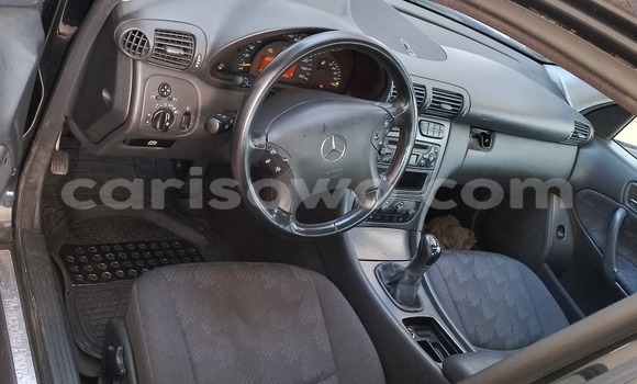 Sayi Na hannu Mercedes-Benz C180 coupe Black Mota in Cotonou a Benin Sayi Na hannu Mercedes-Benz C180 coupe Black Mota in Cotonou a Benin