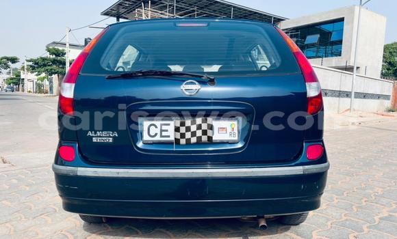 Sayi Na hannu Nissan Almera Tino Blue Mota in Abomey Calavi a Benin