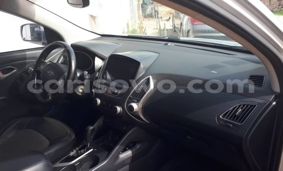 Acheter Occasion Voiture Hyundai Tucson Gris à Cotonou, Benin Acheter Occasion Voiture Hyundai Tucson Gris à Cotonou, Benin