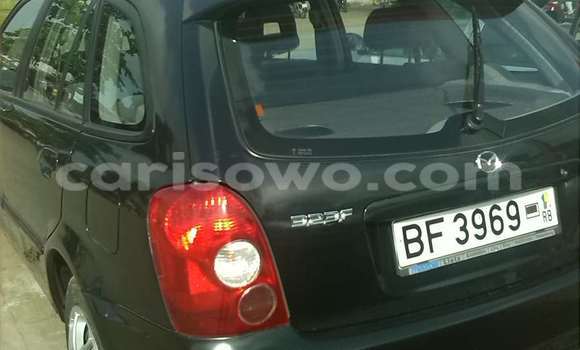 Sayi Na hannu Mazda 323 Black Mota in Cotonou a Benin Sayi Na hannu Mazda 323 Black Mota in Cotonou a Benin