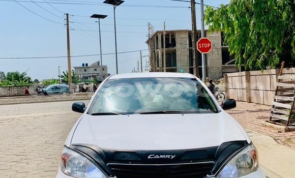 Acheter Occasion Voiture Toyota Camry Blanc à Abomey Calavi, Benin Acheter Occasion Voiture Toyota Camry Blanc à Abomey Calavi, Benin