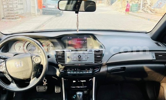 Acheter Occasion Voiture Honda Accord Noir à Aplahoue, Couffo Acheter Occasion Voiture Honda Accord Noir à Aplahoue, Couffo