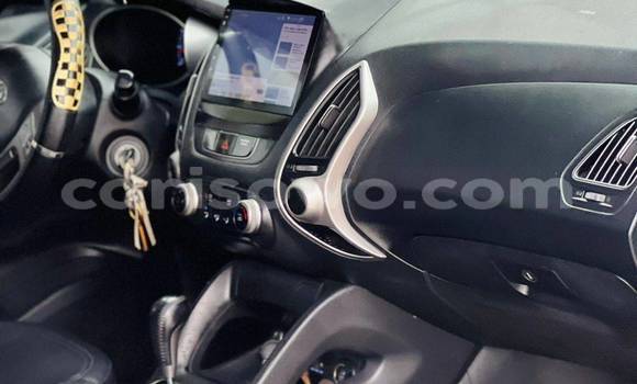 Acheter Occasion Voiture Hyundai Tucson Blanc à Cotonou, Benin Acheter Occasion Voiture Hyundai Tucson Blanc à Cotonou, Benin