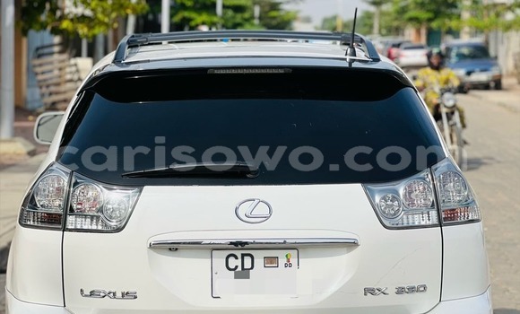 Acheter Occasion Voiture Lexus RX 330 Blanc à Cotonou, Benin Acheter Occasion Voiture Lexus RX 330 Blanc à Cotonou, Benin