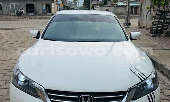 Acheter Occasion Voiture Honda Accord Blanc à Abomey, Benin Acheter Occasion Voiture Honda Accord Blanc à Abomey, Benin