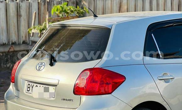 Acheter Occasion Voiture Toyota Auris Blanc à Abomey, Benin Acheter Occasion Voiture Toyota Auris Blanc à Abomey, Benin