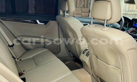 Acheter Occasion Voiture Mercedes-Benz C–Class Noir à Cotonou, Benin Acheter Occasion Voiture Mercedes-Benz C–Class Noir à Cotonou, Benin