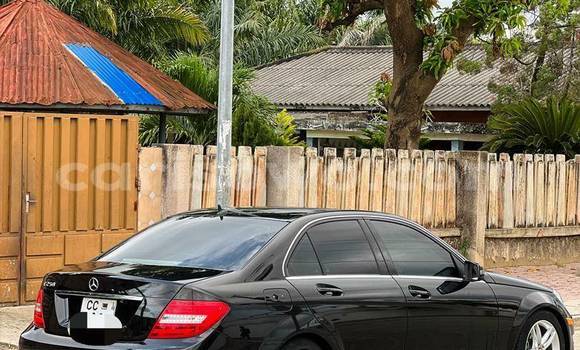 Acheter Occasion Voiture Mercedes-Benz C–Class Noir à Cotonou, Benin Acheter Occasion Voiture Mercedes-Benz C–Class Noir à Cotonou, Benin