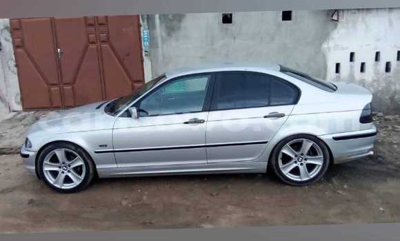 Ra Àlòkù BMW 1M Miiran Ọkọ̀ in Abomey ni Benin