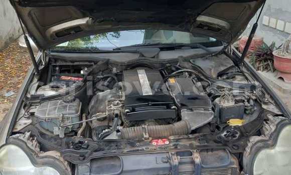 Ra Àlòkù Mercedes-Benz C180 coupe Silver Ọkọ̀ in Cotonou ni Benin Ra Àlòkù Mercedes-Benz C180 coupe Silver Ọkọ̀ in Cotonou ni Benin