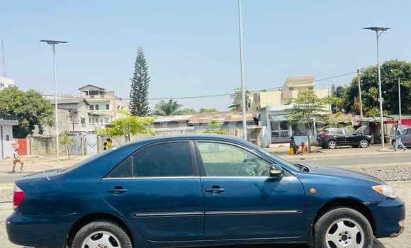 Sayi Na hannu Toyota Camry Blue Mota in Abomey a Benin Sayi Na hannu Toyota Camry Blue Mota in Abomey a Benin