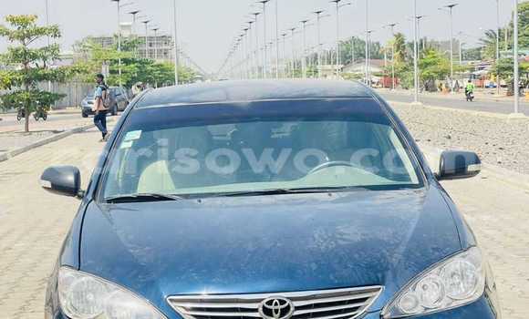 Sayi Na hannu Toyota Camry Blue Mota in Abomey a Benin Sayi Na hannu Toyota Camry Blue Mota in Abomey a Benin