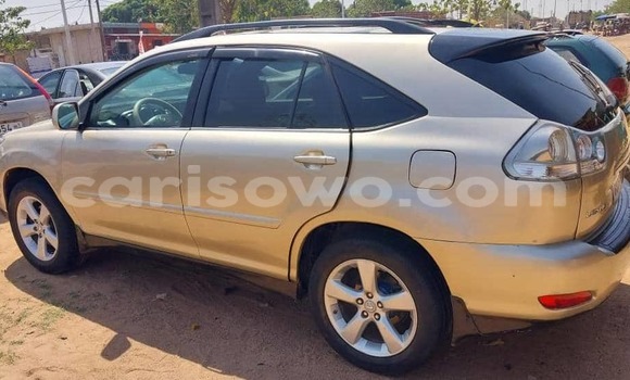 Acheter Occasion Voiture Lexus RX 330 Beige à Cotonou, Benin Acheter Occasion Voiture Lexus RX 330 Beige à Cotonou, Benin