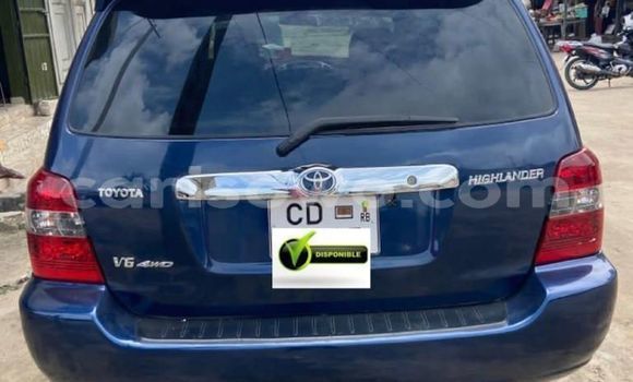 Acheter Occasion Voiture Toyota Highlander Bleu à Cotonou, Benin Acheter Occasion Voiture Toyota Highlander Bleu à Cotonou, Benin