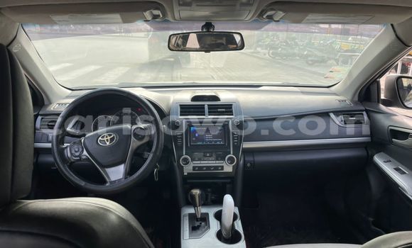 Ra Àlòkù Toyota Camry Silver Ọkọ̀ in Cotonou ni Benin Ra Àlòkù Toyota Camry Silver Ọkọ̀ in Cotonou ni Benin