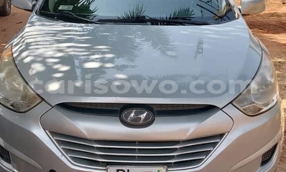 Sayi Na hannu Hyundai Tucson Azurfa Mota in Cotonou a Benin