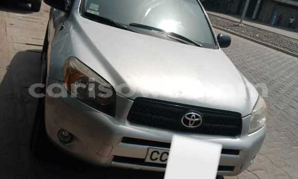 Acheter Occasion Voiture Toyota RAV4 Gris à Cotonou, Benin Acheter Occasion Voiture Toyota RAV4 Gris à Cotonou, Benin