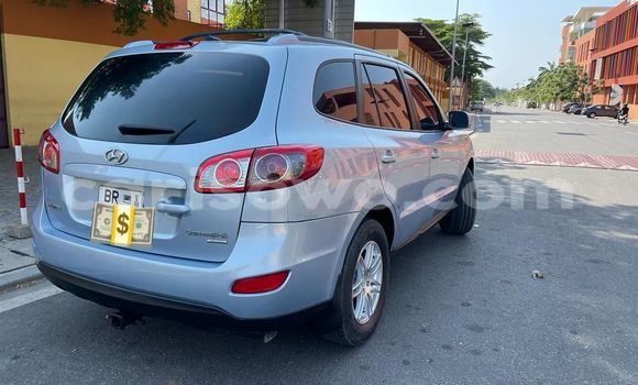 Buy Used Hyundai Santa Fe Blue Car in Cotonou in Benign