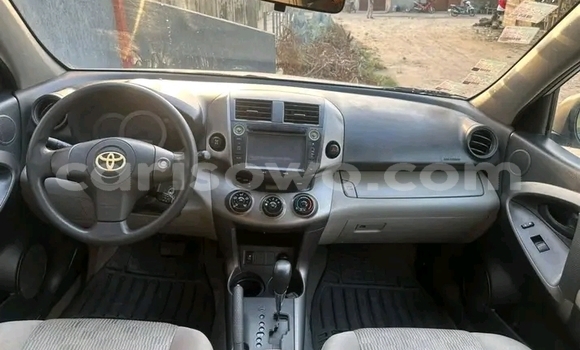 Acheter Occasion Voiture Toyota RAV4 Blanc à Cotonou, Benin Acheter Occasion Voiture Toyota RAV4 Blanc à Cotonou, Benin