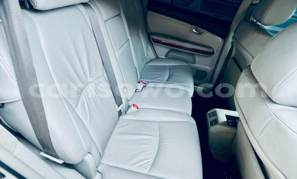 Acheter Occasion Voiture Lexus RX Blanc à Cotonou, Benin Acheter Occasion Voiture Lexus RX Blanc à Cotonou, Benin