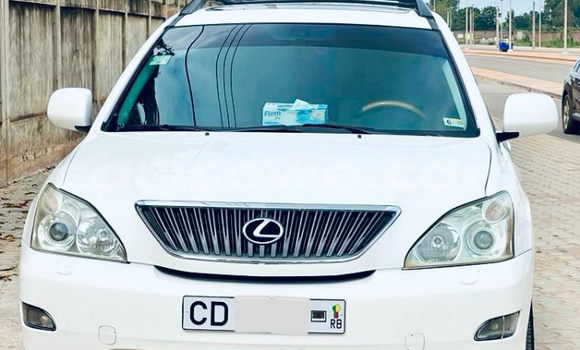 Acheter Occasion Voiture Lexus RX Blanc à Cotonou, Benin Acheter Occasion Voiture Lexus RX Blanc à Cotonou, Benin
