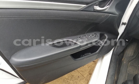 Acheter Occasion Voiture Honda Civic Blanc à Cotonou, Benin Acheter Occasion Voiture Honda Civic Blanc à Cotonou, Benin