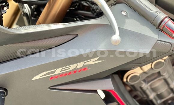 Acheter Neuf Moto Honda CBR Noir à Cotonou, Benin Acheter Neuf Moto Honda CBR Noir à Cotonou, Benin