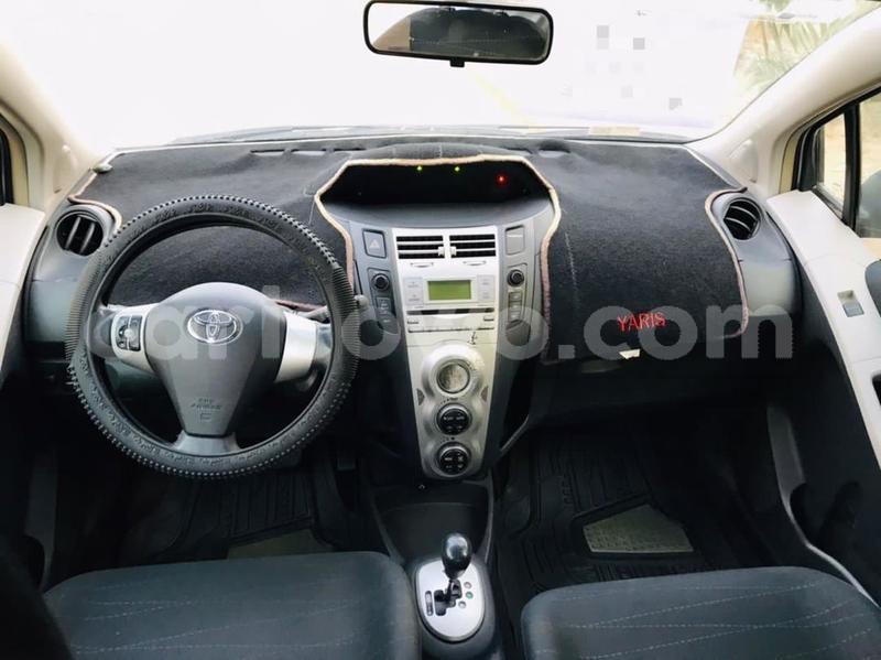 Big with watermark toyota yaris benin cotonou 18381