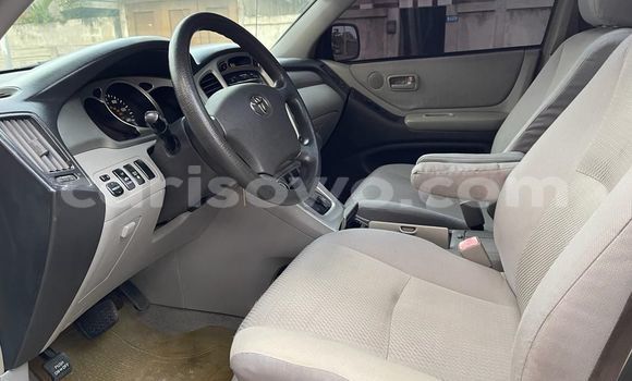Ra Àlòkù Toyota Highlander Black Ọkọ̀ in Cotonou ni Benin Ra Àlòkù Toyota Highlander Black Ọkọ̀ in Cotonou ni Benin
