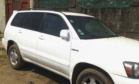 Buy Used Toyota Highlander White Car in Cotonou in Benign Buy Used Toyota Highlander White Car in Cotonou in Benign