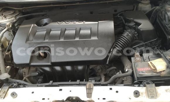 Sayi Na hannu Toyota Matrix White Mota in Cotonou a Benin Sayi Na hannu Toyota Matrix White Mota in Cotonou a Benin