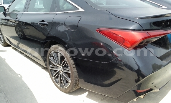 Ra Àlòkù Toyota Avalon Black Ọkọ̀ in Cotonou ni Benin Ra Àlòkù Toyota Avalon Black Ọkọ̀ in Cotonou ni Benin