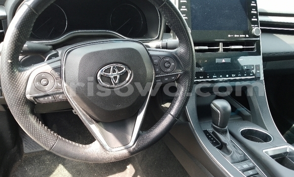 Ra Àlòkù Toyota Avalon Black Ọkọ̀ in Cotonou ni Benin Ra Àlòkù Toyota Avalon Black Ọkọ̀ in Cotonou ni Benin