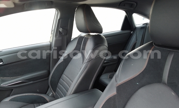 Ra Àlòkù Toyota Avalon Black Ọkọ̀ in Cotonou ni Benin Ra Àlòkù Toyota Avalon Black Ọkọ̀ in Cotonou ni Benin