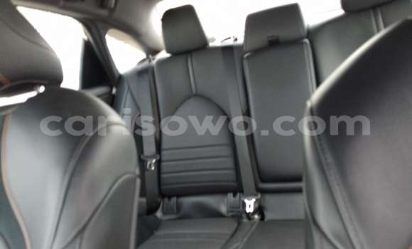 Ra Àlòkù Toyota Avalon Black Ọkọ̀ in Cotonou ni Benin Ra Àlòkù Toyota Avalon Black Ọkọ̀ in Cotonou ni Benin