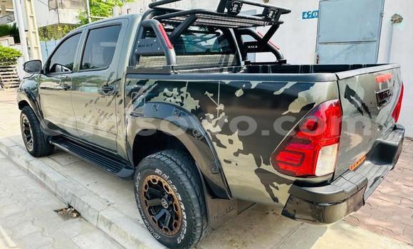 Sayi Na hannu Toyota Hilux Sauran Mota in Cotonou a Benin Sayi Na hannu Toyota Hilux Sauran Mota in Cotonou a Benin