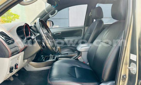 Sayi Na hannu Toyota Hilux Sauran Mota in Cotonou a Benin Sayi Na hannu Toyota Hilux Sauran Mota in Cotonou a Benin