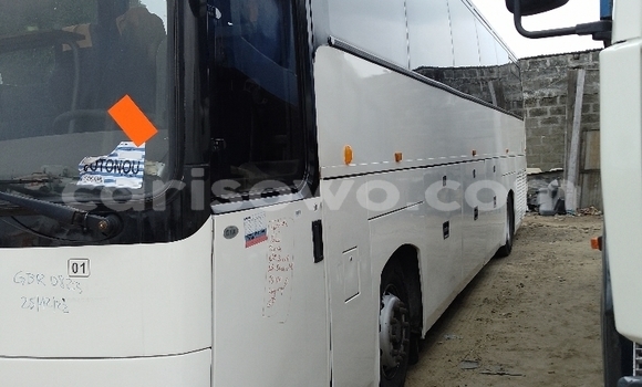 Acheter Occasion Utilitaire Renault Trafic Blanc à Cotonou, Benin Acheter Occasion Utilitaire Renault Trafic Blanc à Cotonou, Benin