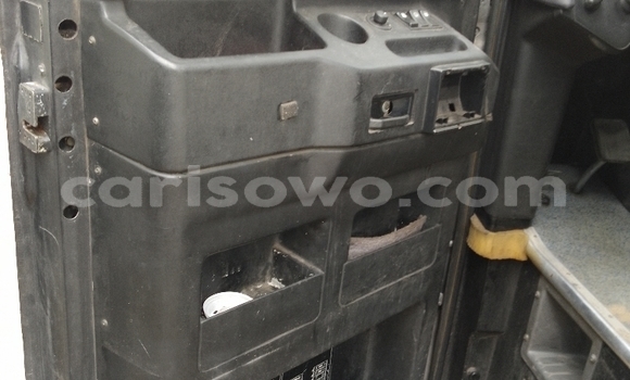 Acheter Occasion Utilitaire Renault Trafic Blanc à Cotonou, Benin Acheter Occasion Utilitaire Renault Trafic Blanc à Cotonou, Benin